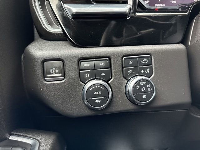 2023 GMC Sierra 1500 4WD Crew Cab 147 SLT