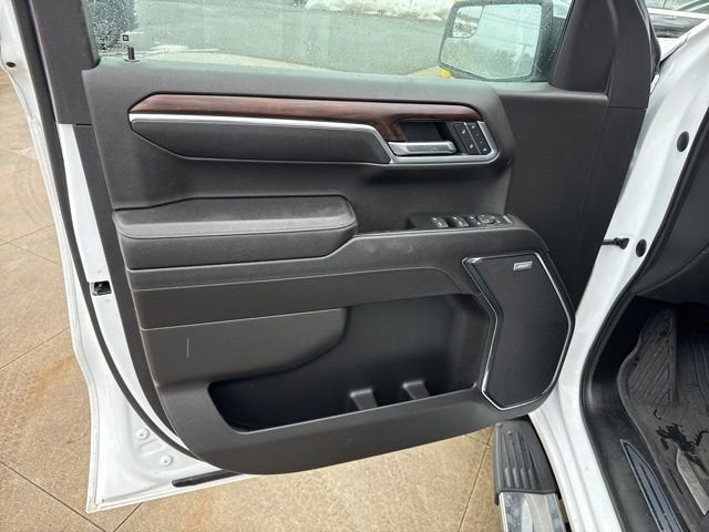 2023 GMC Sierra 1500 4WD Crew Cab 147 SLT