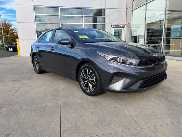 Used 2022 Kia FORTE LXS with VIN 3KPF24AD2NE430916 for sale in West Springfield, MA