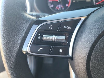 2023 Kia Forte LXS IVT