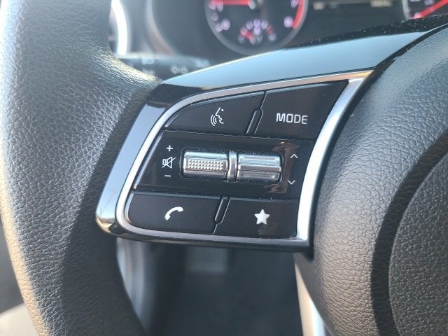 2023 Kia Forte LXS IVT