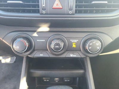 2023 Kia Forte LXS IVT