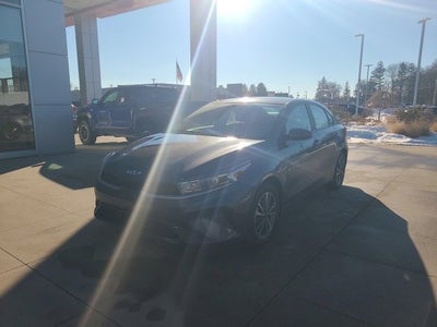 2023 Kia Forte LXS IVT