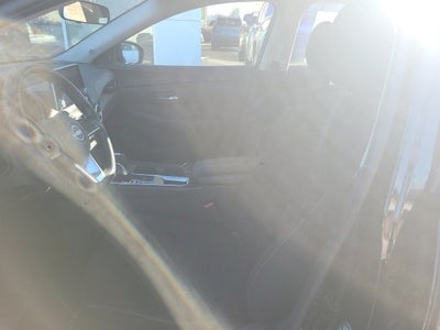 2025 Nissan Sentra SV CVT