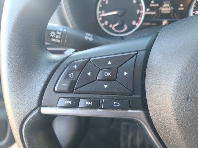 2025 Nissan Sentra SV CVT