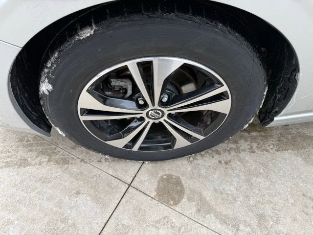 2023 Nissan Sentra SV CVT