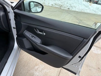 2023 Nissan Sentra SV CVT