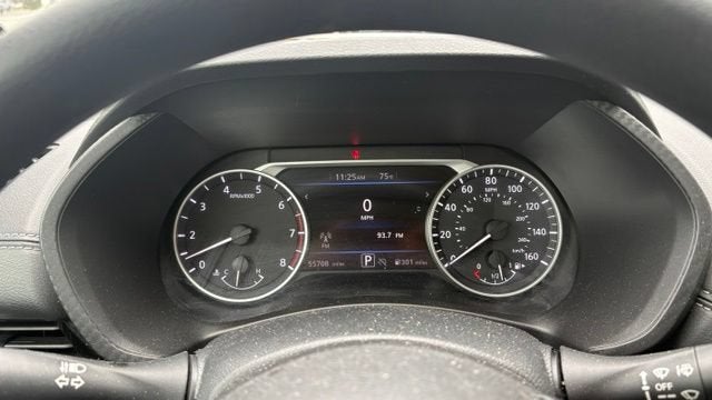 2025 Nissan Sentra SV CVT