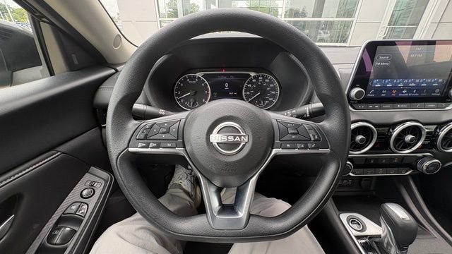 2025 Nissan Sentra SV CVT