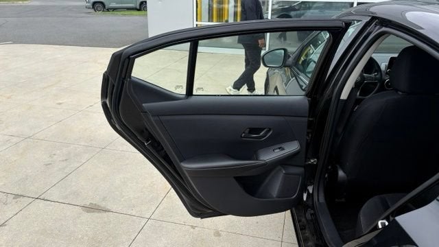2025 Nissan Sentra SV CVT
