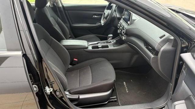 2025 Nissan Sentra SV CVT