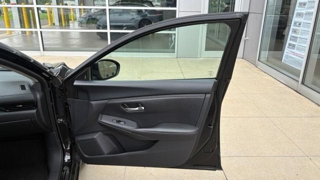 2025 Nissan Sentra SV CVT