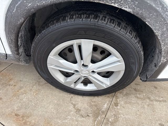 2022 Nissan Kicks S FWD