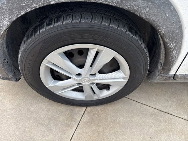 2022 Nissan Kicks S FWD