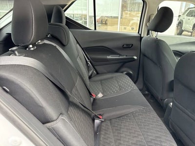 2022 Nissan Kicks S FWD