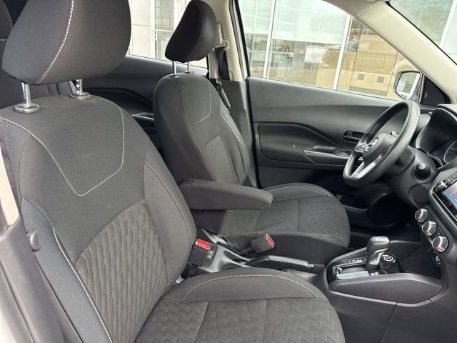 2022 Nissan Kicks S FWD