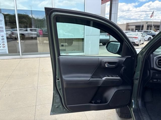 2021 Toyota Tacoma Base