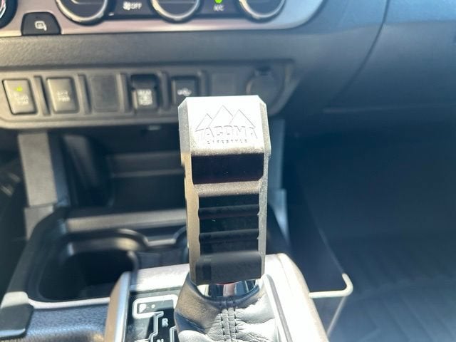 2022 Toyota Tacoma Base