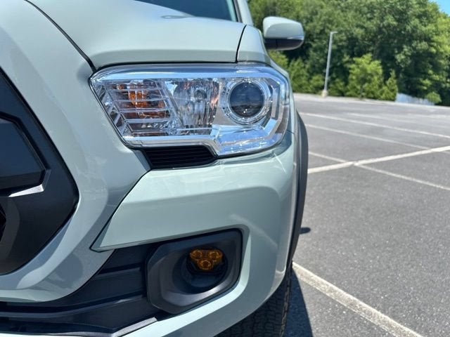 2022 Toyota Tacoma Base