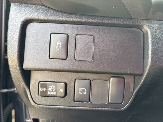 2023 Toyota Tacoma SR5 Double Cab 5' Bed V6 AT