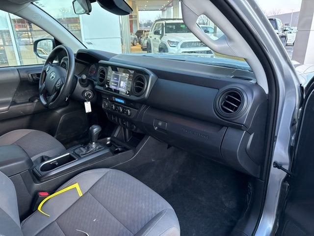 2023 Toyota Tacoma SR Double Cab 5' Bed V6 AT