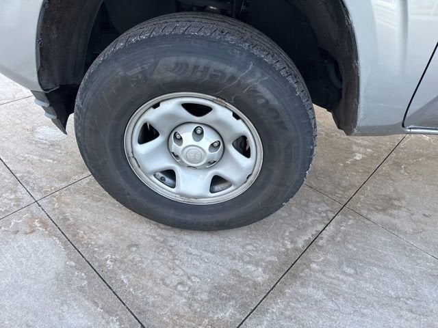 2023 Toyota Tacoma SR Double Cab 5' Bed V6 AT