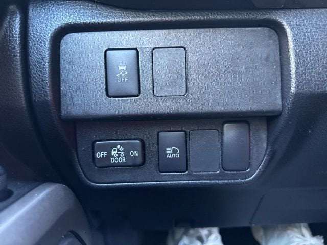 2023 Toyota Tacoma SR5 Double Cab 5' Bed V6 AT