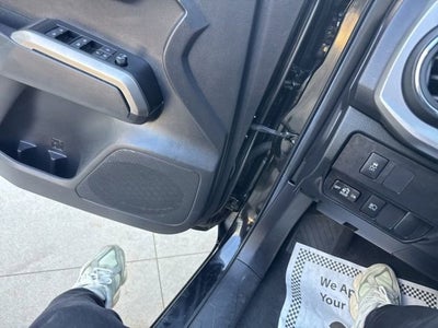 2023 Toyota Tacoma SR5 Double Cab 5' Bed V6 AT