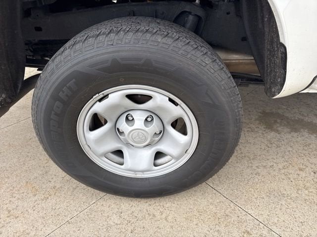 2023 Toyota Tacoma SR Double Cab 5' Bed V6 AT