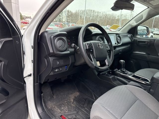2023 Toyota Tacoma SR Double Cab 5' Bed V6 AT