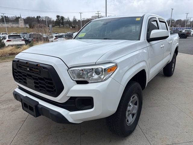 2023 Toyota Tacoma SR Double Cab 5' Bed V6 AT