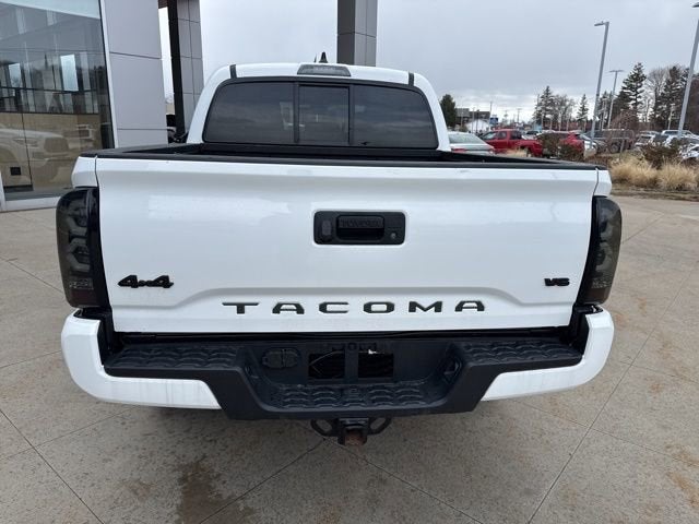 2023 Toyota Tacoma SR Double Cab 5' Bed V6 AT