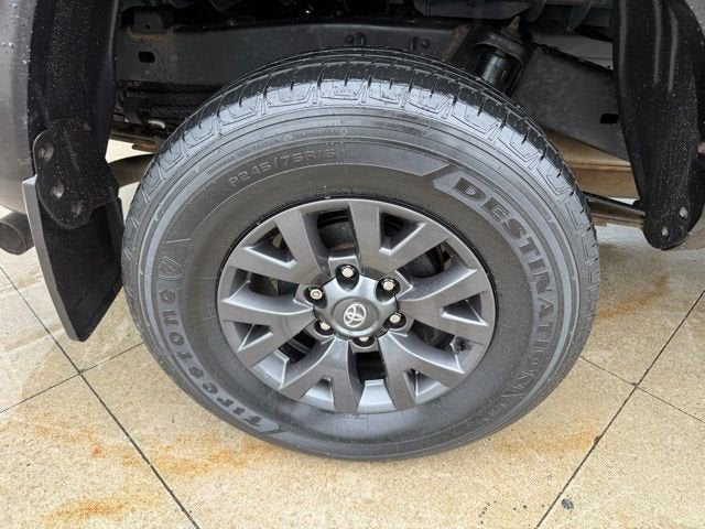 2021 Toyota Tacoma SR5 Double Cab 6' Bed V6 AT