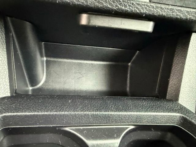 2021 Toyota Tacoma SR5 Double Cab 6' Bed V6 AT