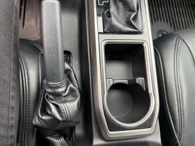 2021 Toyota Tacoma SR5 Double Cab 6' Bed V6 AT