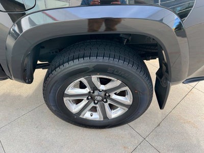 2017 Toyota Tacoma Limited Double Cab 5' Bed V6 4x4 AT