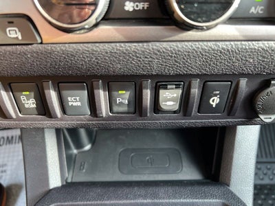 2017 Toyota Tacoma Limited Double Cab 5' Bed V6 4x4 AT