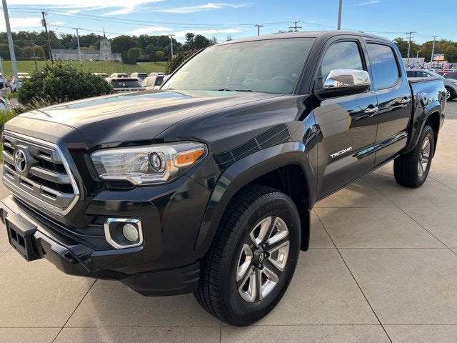 2017 Toyota Tacoma Limited Double Cab 5' Bed V6 4x4 AT