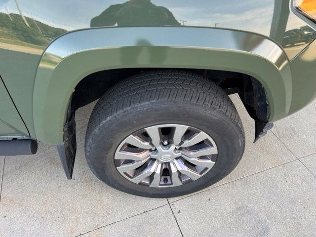 2021 Toyota Tacoma Limited Double Cab 5' Bed V6 AT