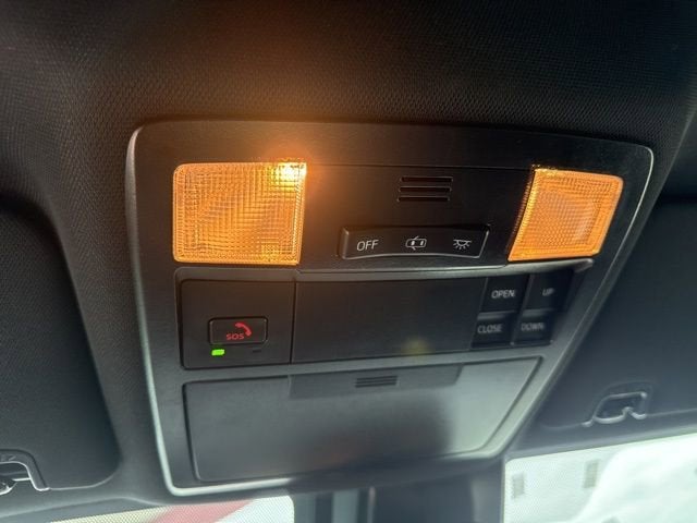 2022 Toyota Tacoma Limited Double Cab 5' Bed V6 AT
