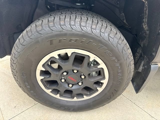 2025 Toyota Tacoma Base