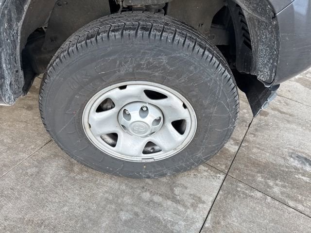 2023 Toyota Tacoma SR Double Cab 5' Bed I4 AT