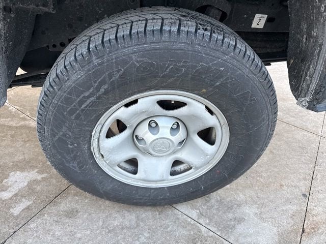 2023 Toyota Tacoma SR Double Cab 5' Bed I4 AT