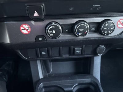 2023 Toyota Tacoma SR Double Cab 5' Bed I4 AT