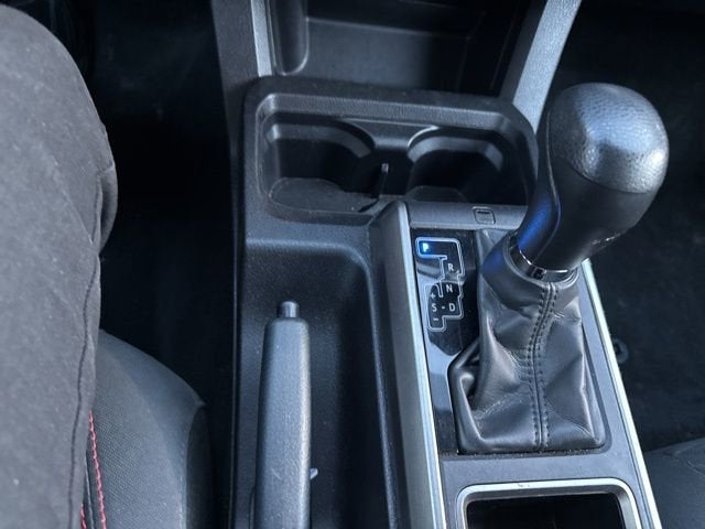 2023 Toyota Tacoma SR Double Cab 5' Bed I4 AT