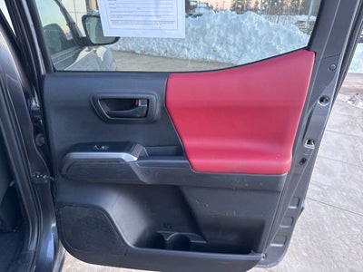 2023 Toyota Tacoma SR Double Cab 5' Bed I4 AT