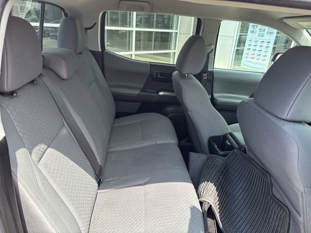 2023 Toyota Tacoma SR5 Double Cab 5' Bed V6 AT