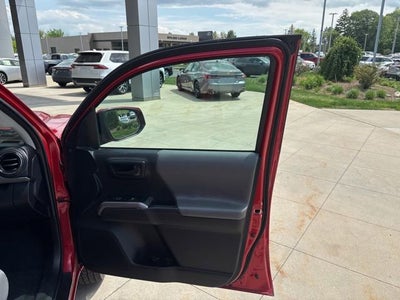 2023 Toyota Tacoma SR5 Double Cab 5' Bed V6 AT