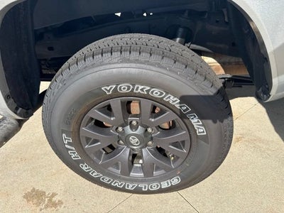 2023 Toyota Tacoma SR5 Double Cab 5' Bed V6 AT