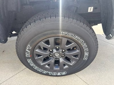 2023 Toyota Tacoma SR5 Double Cab 5' Bed V6 AT